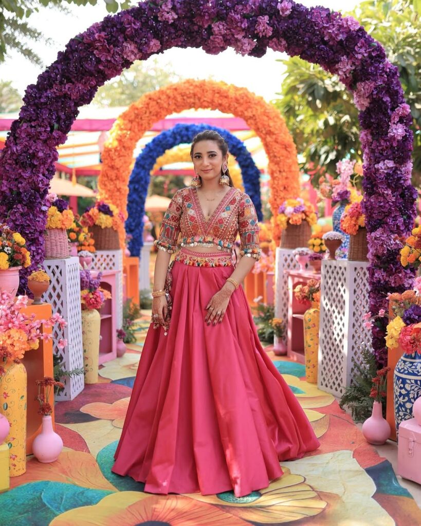 The feeling of rewearing your own mehendi outfit ❤️Subtle makeup for morning festivities just hi